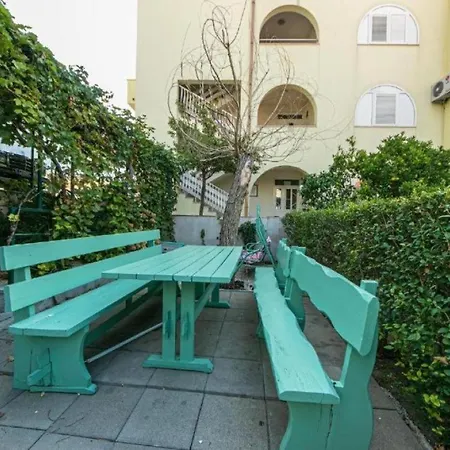 Apartment 8 Makarska