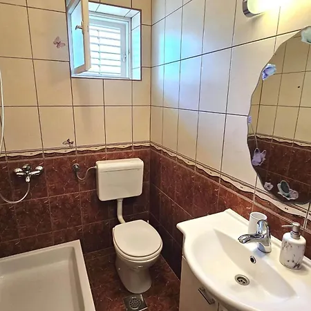 Apartment 8