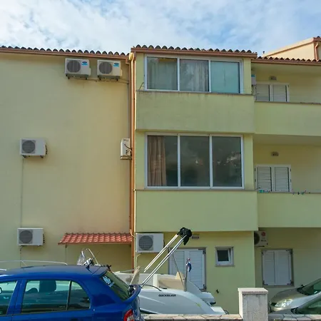 Apartmán 8